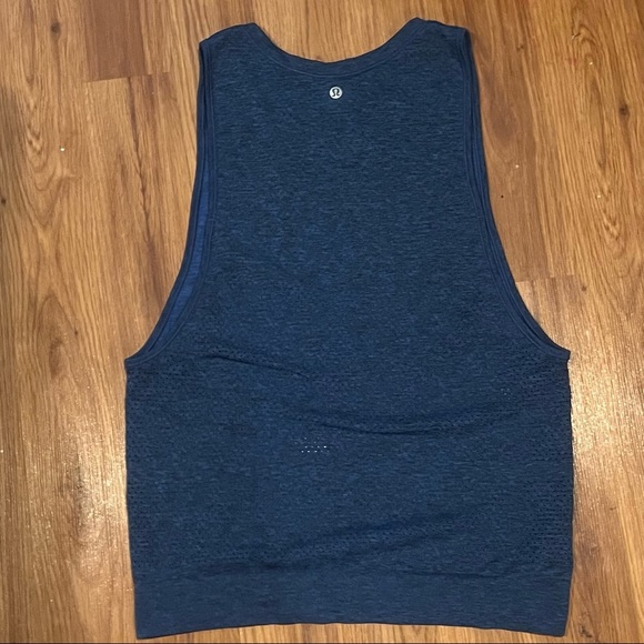 Blue lululemon tank - Picture 2 of 2